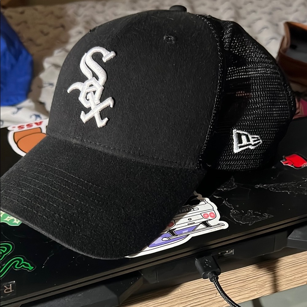 New Era black hat sox